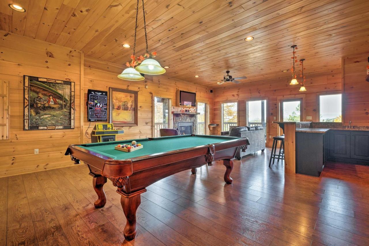 Pigeon Forge Cabin With Brand New Hot Tub And Views! Sevierville Exterior foto