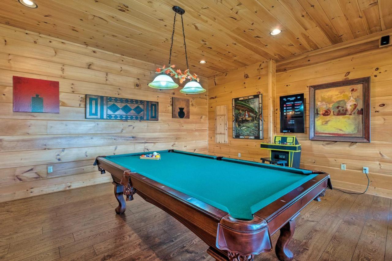 Pigeon Forge Cabin With Brand New Hot Tub And Views! Sevierville Exterior foto