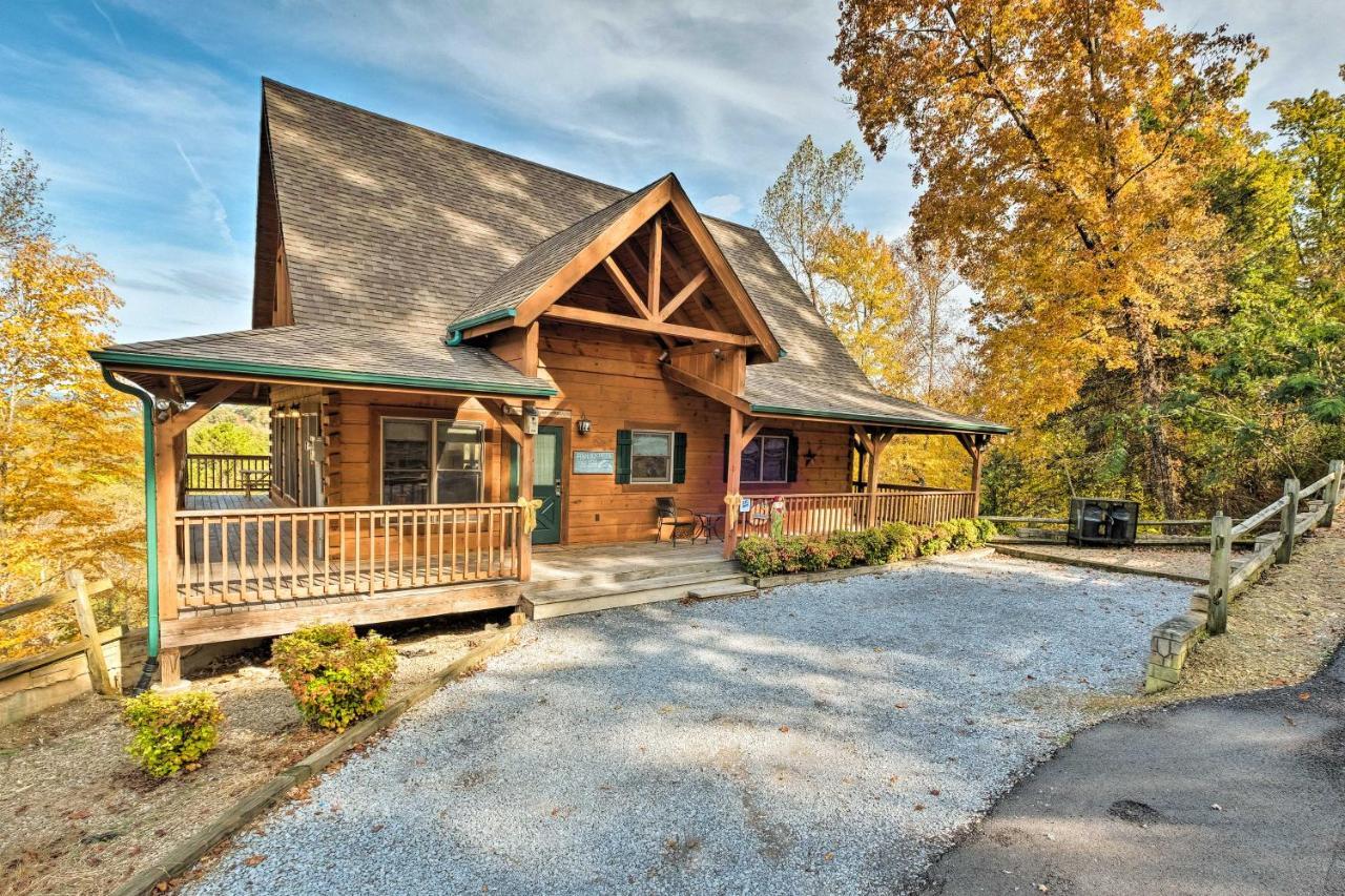 Pigeon Forge Cabin With Brand New Hot Tub And Views! Sevierville Exterior foto