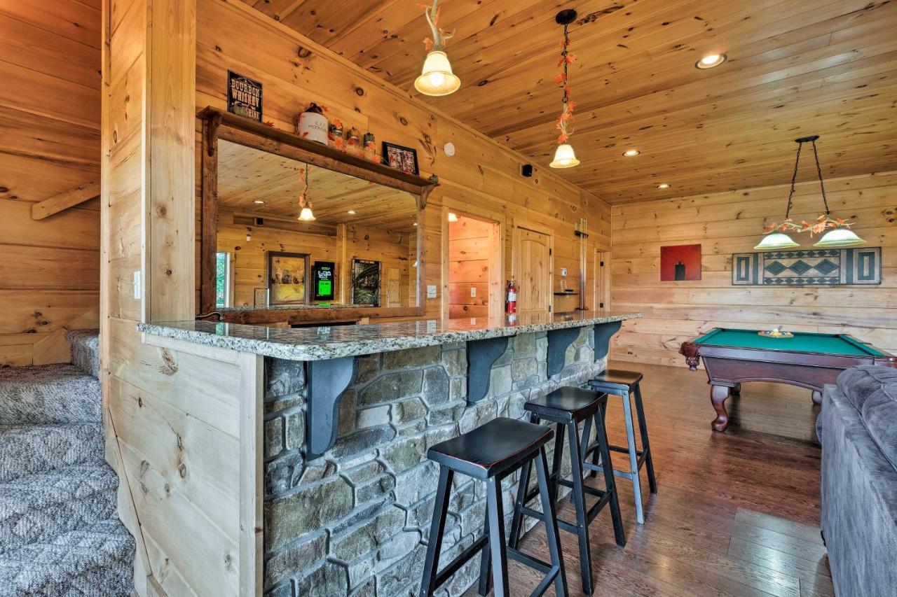 Pigeon Forge Cabin With Brand New Hot Tub And Views! Sevierville Exterior foto