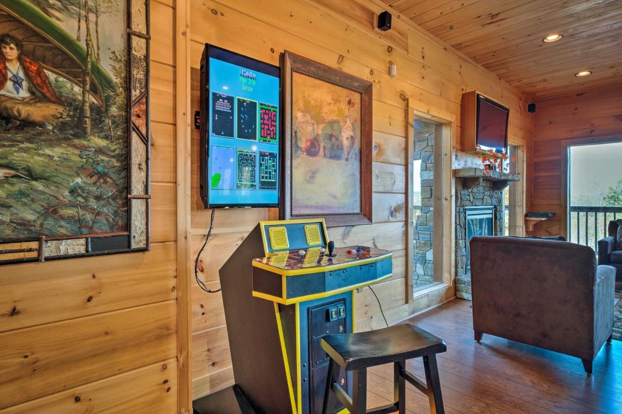 Pigeon Forge Cabin With Brand New Hot Tub And Views! Sevierville Exterior foto